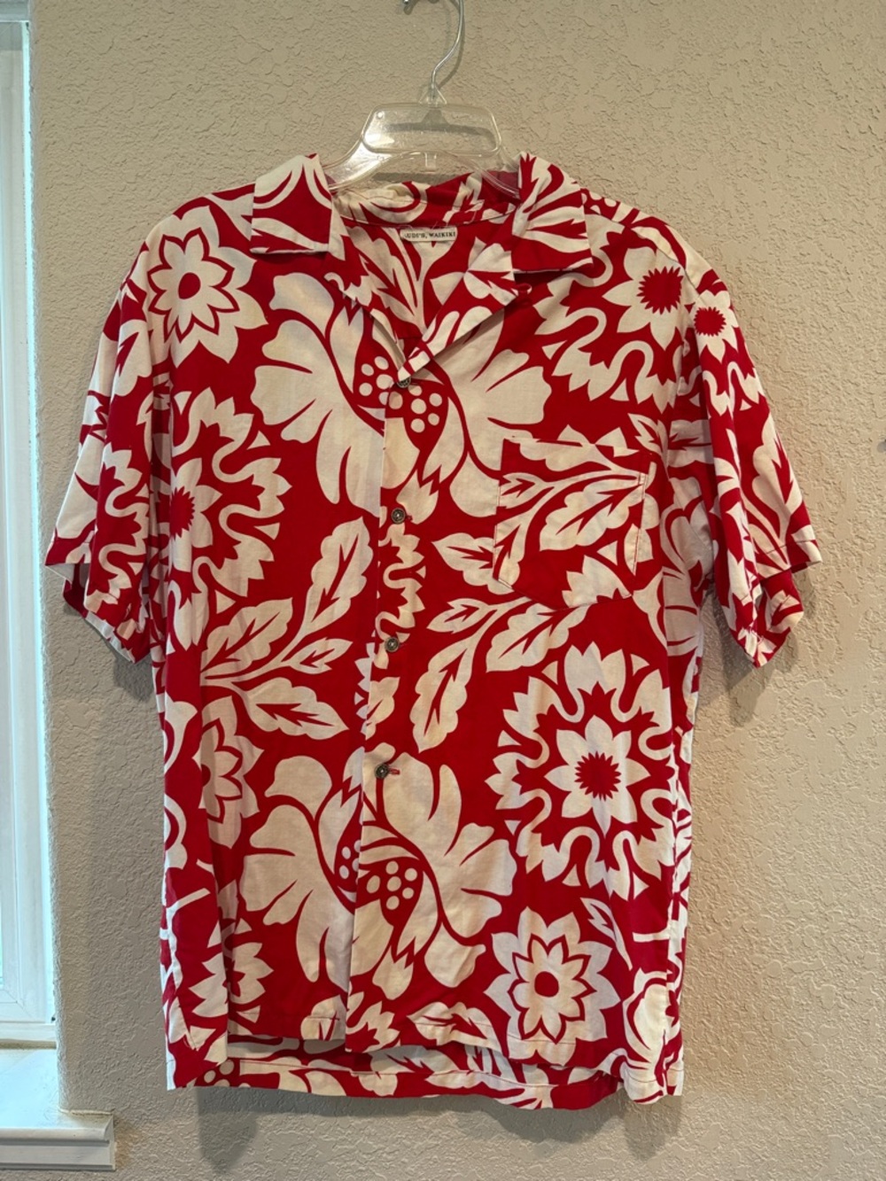 Ludi’s, Waikiki -Vintage Red & White Floral Hawaiian Shirt - Classic Camp Collar